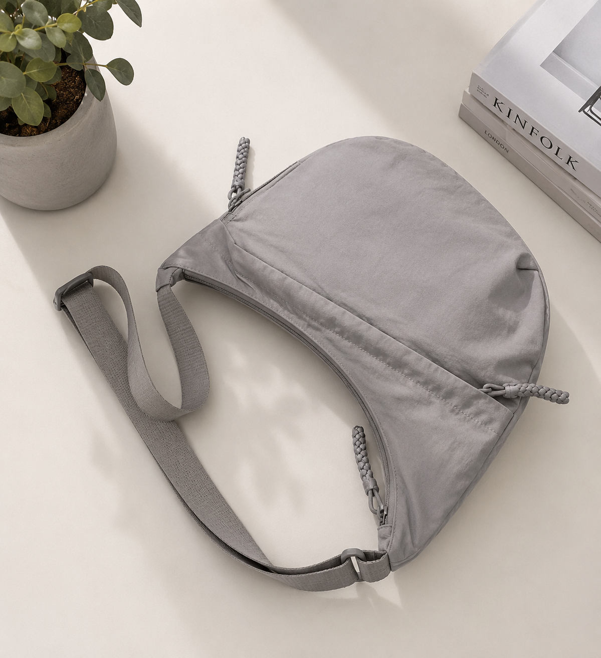 Aria Essential | Bolso de Hombro Negro